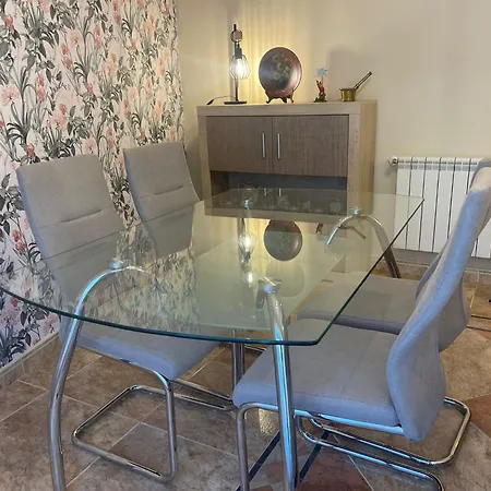 Casa Trasgu 6 Personas En Infiesto * Piloña