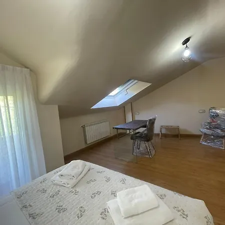 Casa Trasgu 6 Personas En Infiesto * Pilona