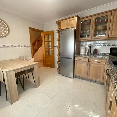 Casa Trasgu 6 Personas En Infiesto Tatil Evi